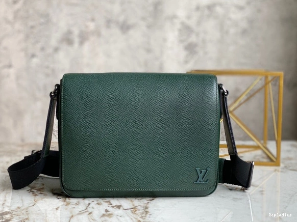 Repzbay VUITTON LOUIS DISTRICT PM 0821